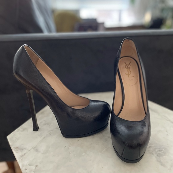 YSL size 9 Black Patent Leather Platform Pumps - Picture 2 of 4